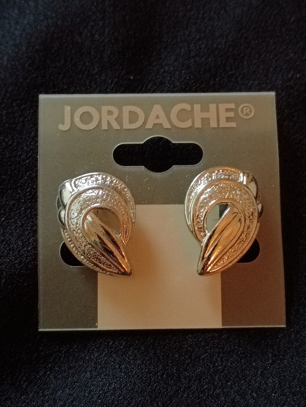 silver stud earrings
